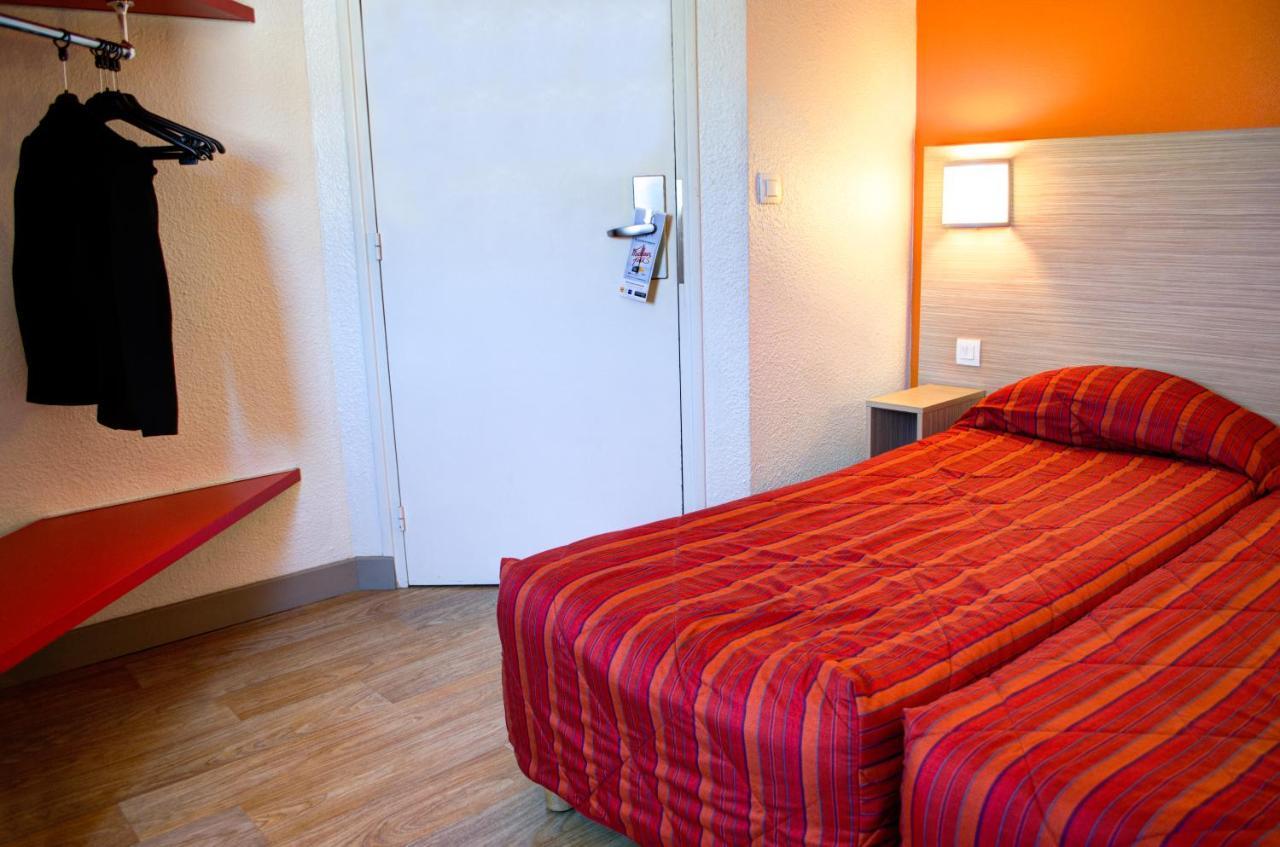 Hotel Heco Calais Centre-Gare Zewnętrze zdjęcie
