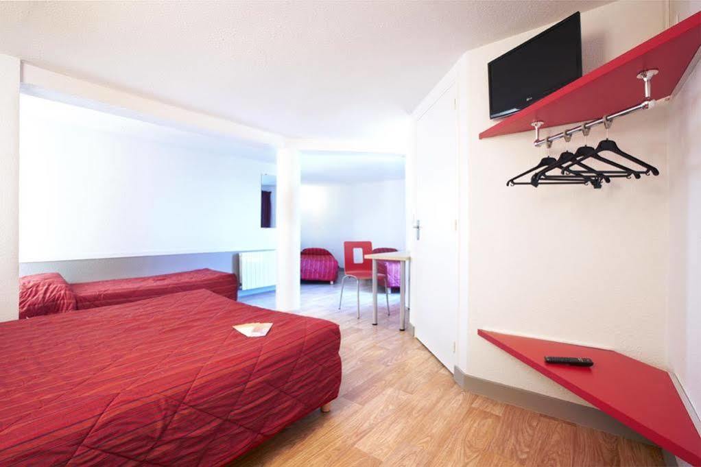 Hotel Heco Calais Centre-Gare Zewnętrze zdjęcie