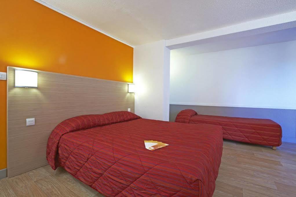 Hotel Heco Calais Centre-Gare Zewnętrze zdjęcie